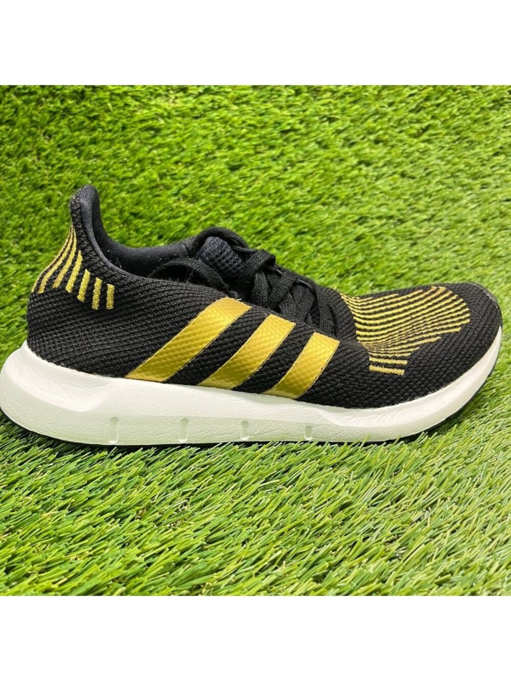 Adidas Swift Run Womens Size 7 Black Gold White Athletic Running Shoes Sneakers